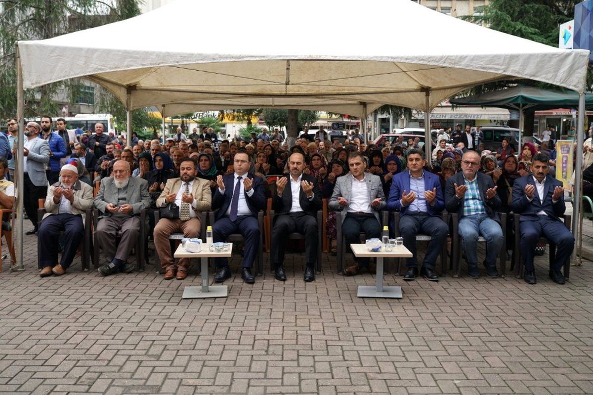 Terme\'de dualar Mehmetçik için