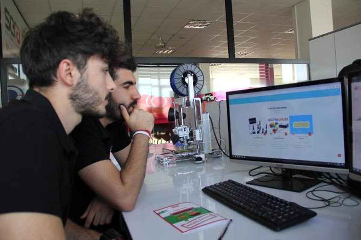Üniversite öğrencilerden çocuklara matematik ve bilimi sevdiren proje