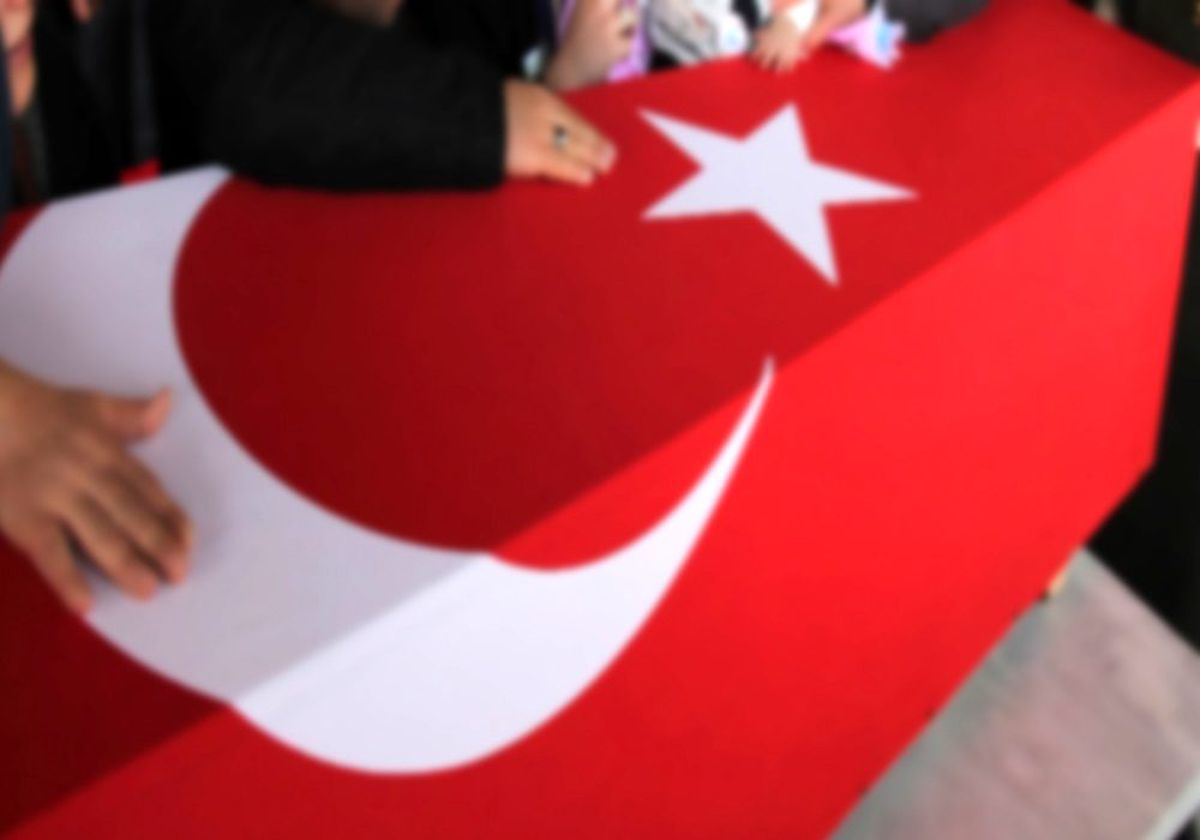 Van\'da devriye aracına ateş açıldı: 1 asker şehit, 2 asker yaralı