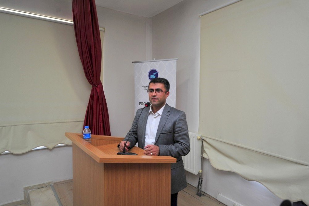 Van YYÜ\'de "Mevlana\'nın Gözünden Barış ve Hoşgörü" konferansı