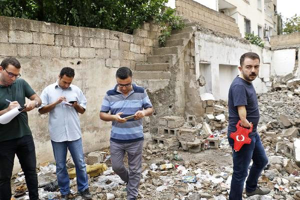 11 sivilin şehit olduğu Nusaybin\'de hasar tespiti