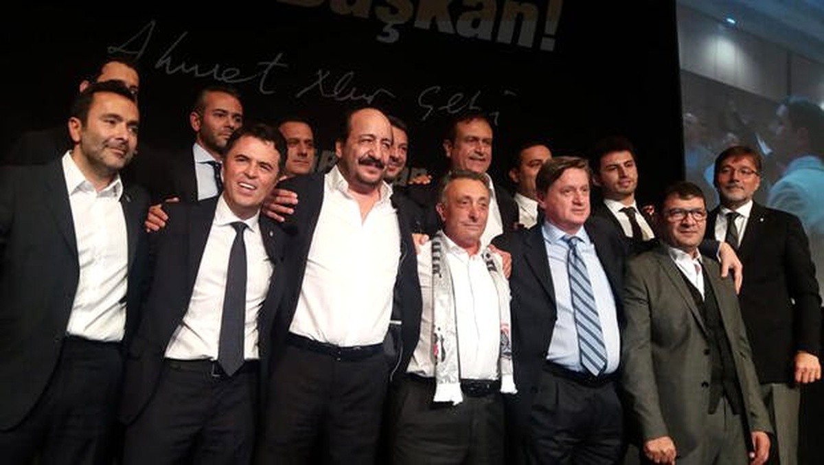Ahmet Nur Çebi: "Beşiktaş\'ın geleceğine zincir vuran düzeni yıkmaya geliyorum"