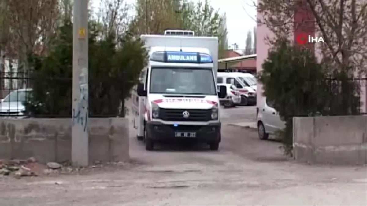 Aksaray\'da ambulans sürücüleri parkurun tozunu attırdı