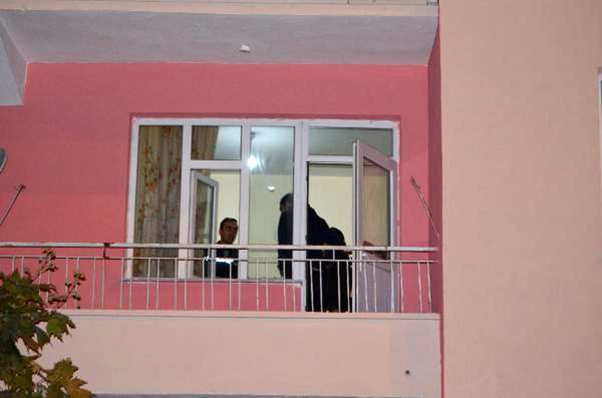 Aksaray\'da, aynı evi paylaşan iki kişi ölü bulundu