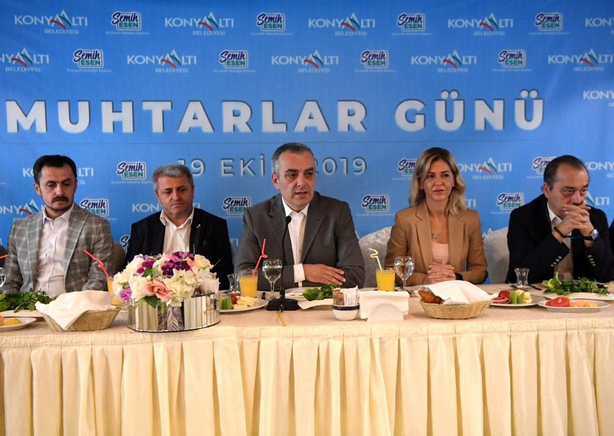 Başkan Esen, muhtarların gününü kutladı