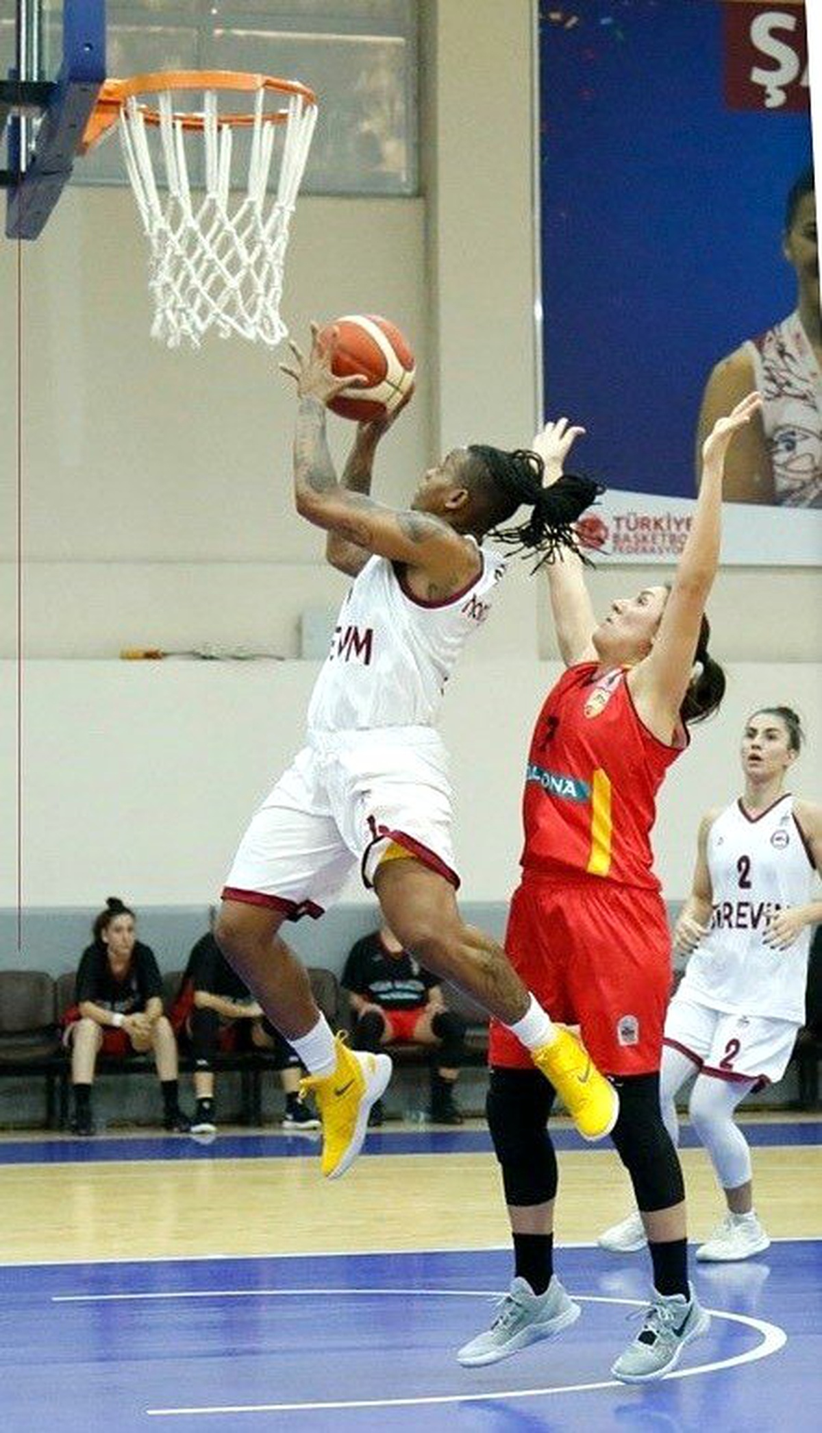 Bellona Kayseri, lige mağlubiyetle başladı