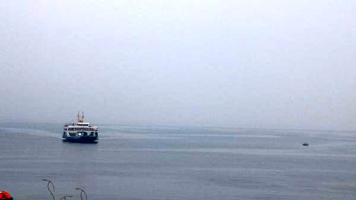 Çanakkale Boğazı, sis nedeniyle transit gemi geçişlerine kapatıldı