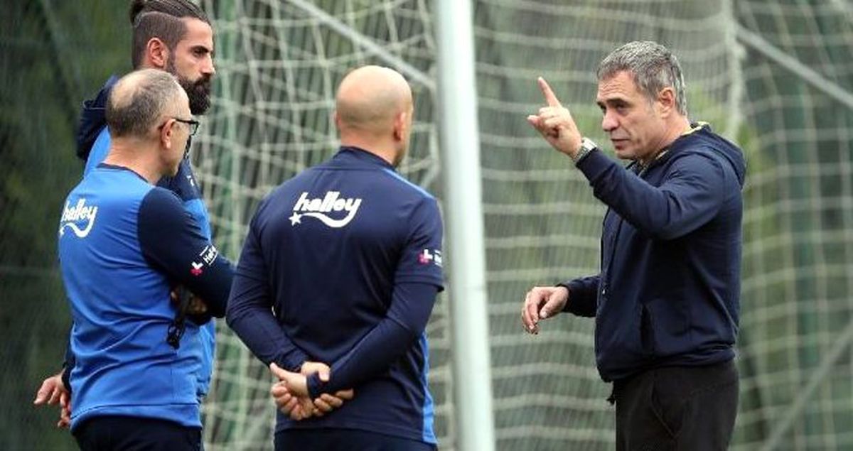 Ersun Yanal, Max Kruse ve Emre Belözoğlu'nu Denizlispor maçı kadrosuna almadı