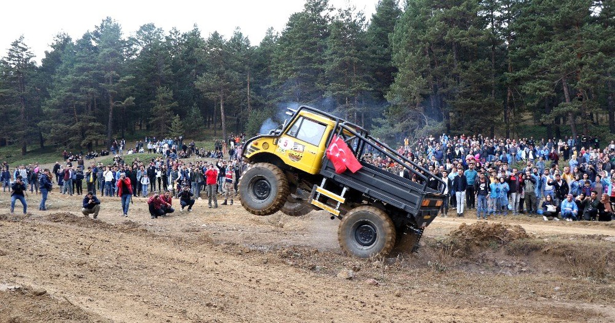 Erzincan\'da off-road yarışları nefes kesti