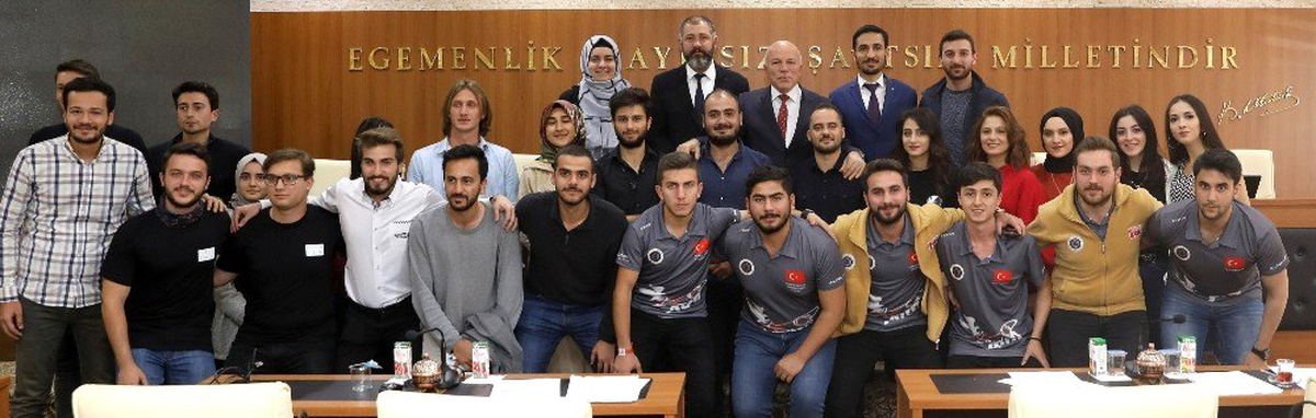 Erzurum\'un genç beyinleri Başkan Sekmen\'e konuk oldu