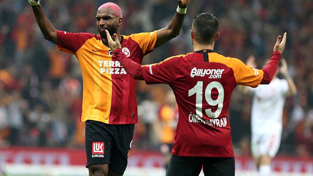 Galatasaray\'da kart itirafı!