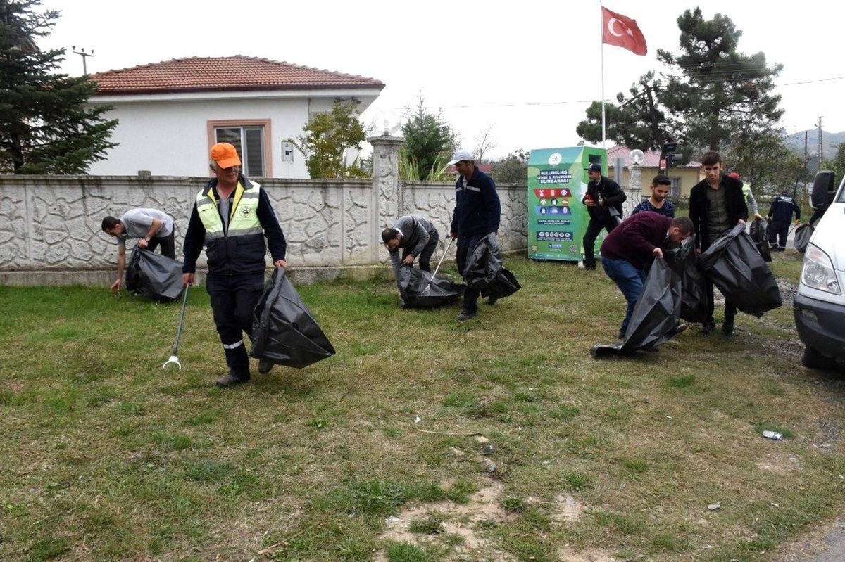 Gençlerle el ele tertemiz geleceğe