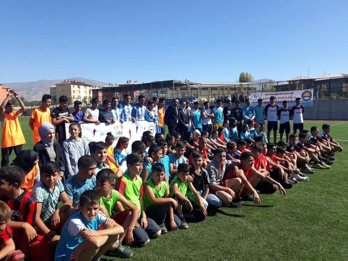 Güroymak\'ta amatör spor haftası etkinlikleri başladı