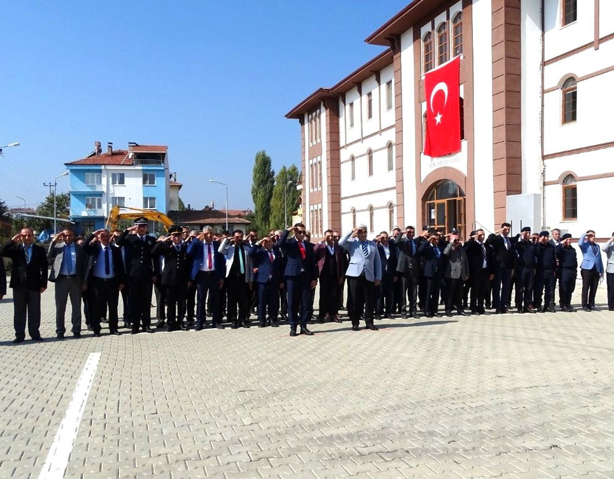 Hisarcık\'lı muhtarlar Mehmetçik\'e asker selamı gönderdi