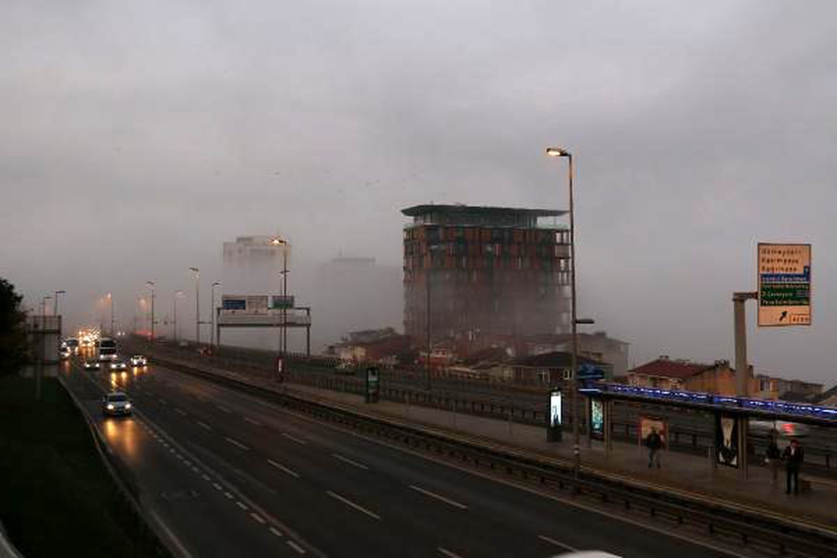 İstanbul\'da sis etkili oluyor (2)