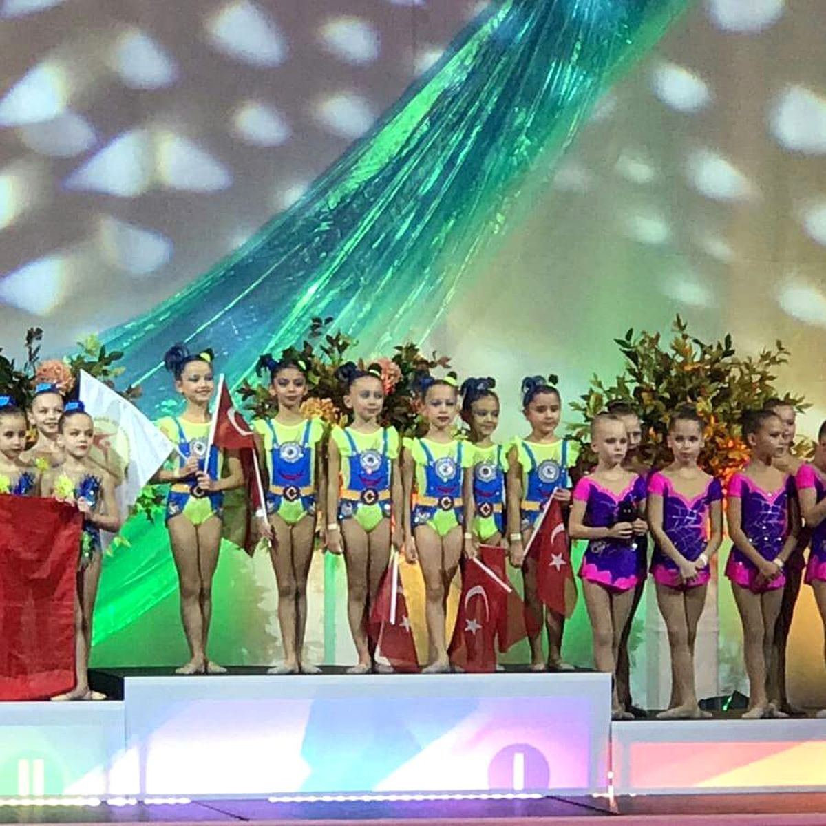 Küçük Türk Kızlarından Estetik Grup Cimnastik\'te büyük başarı