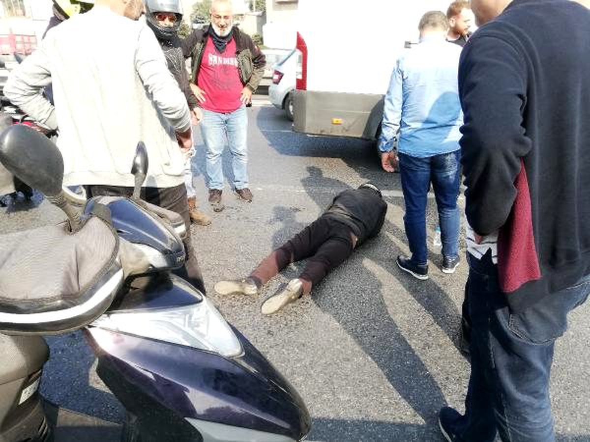 Küçükçekmece\'de motosiklet kazası