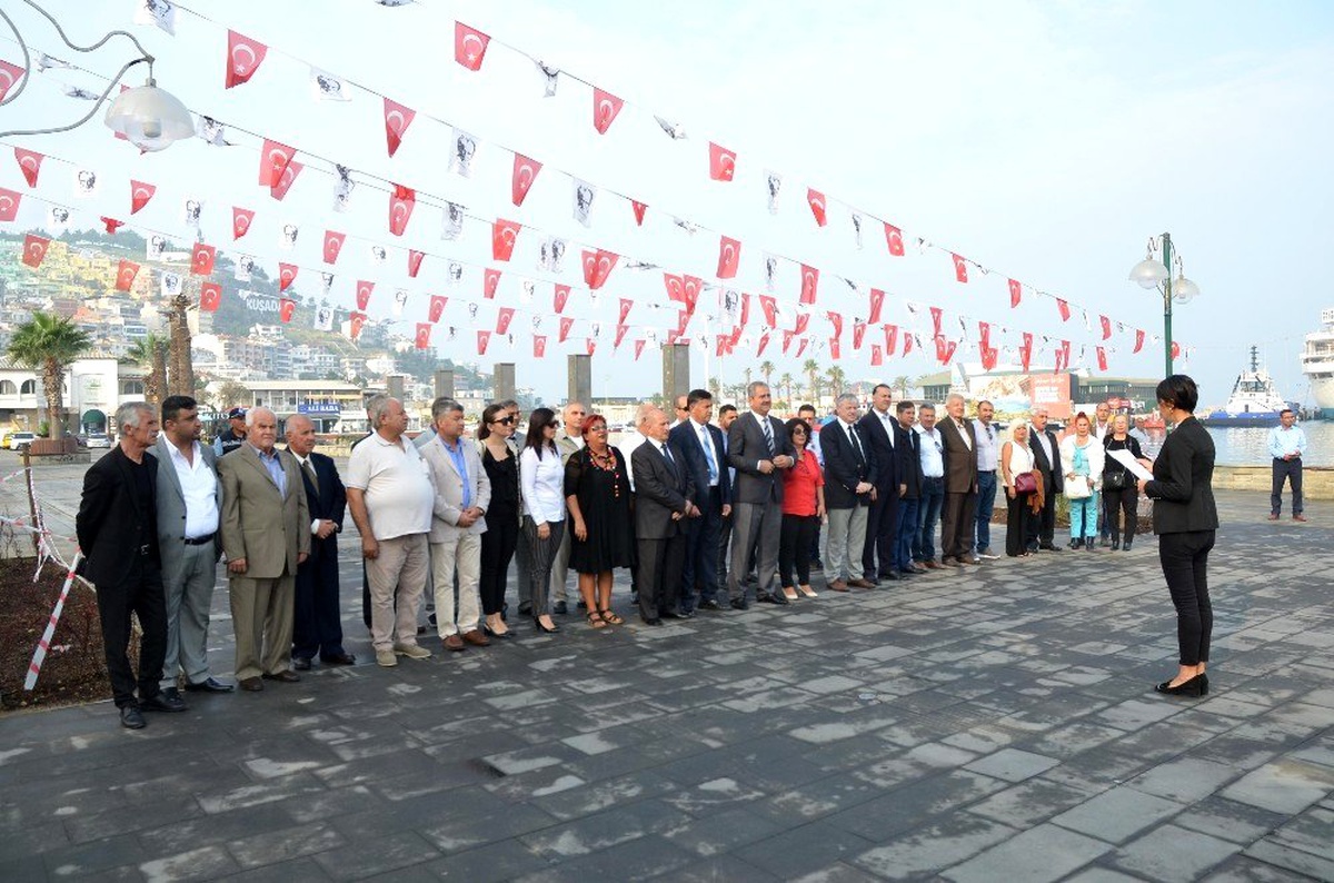 Muhtarlar Günü, Kuşadası\'nda kutlandı