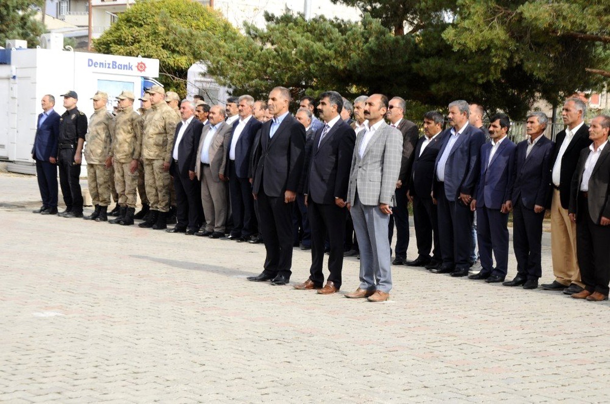 Muradiye\'de 19 Ekim Muhtarlar Günü kutlandı