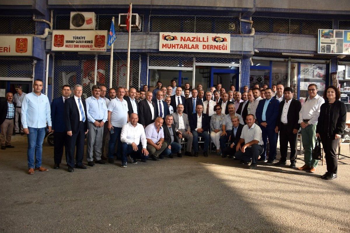 Nazillili muhtarlar günlerini kutladı