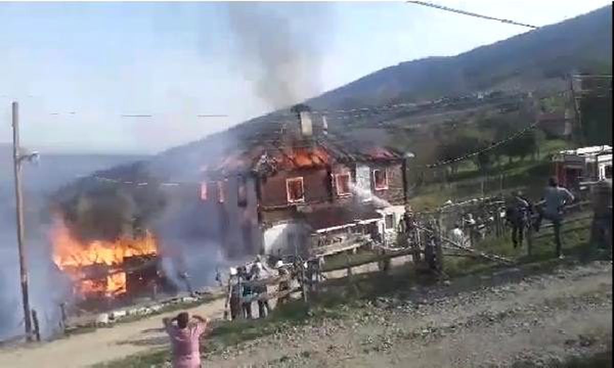 Sinop\'ta evde çıkan yangın, ahır ve ambara da sıçradı