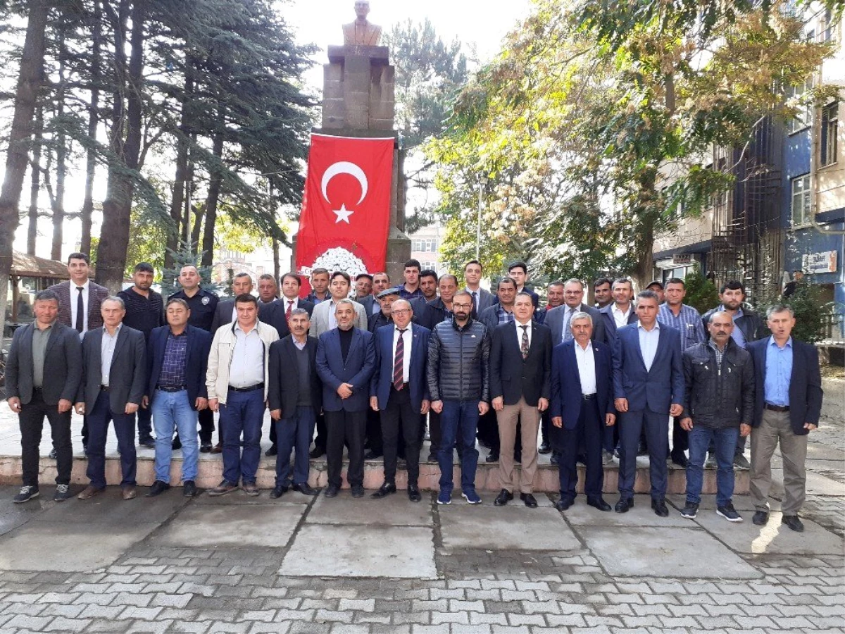 Şuhut\'ta 19 Ekim Muhtarlar Günü törenle kutlandı