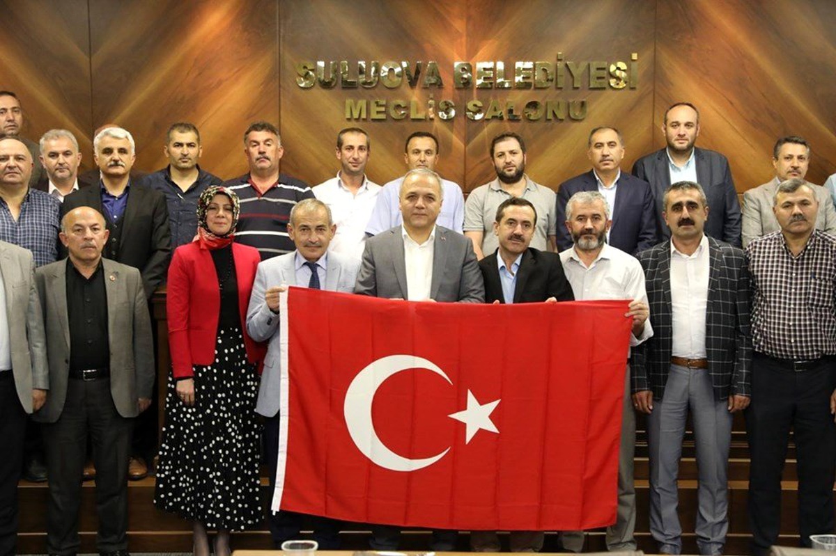 Suluova Meclisinden Mehmetçiğe asker selamlı destek