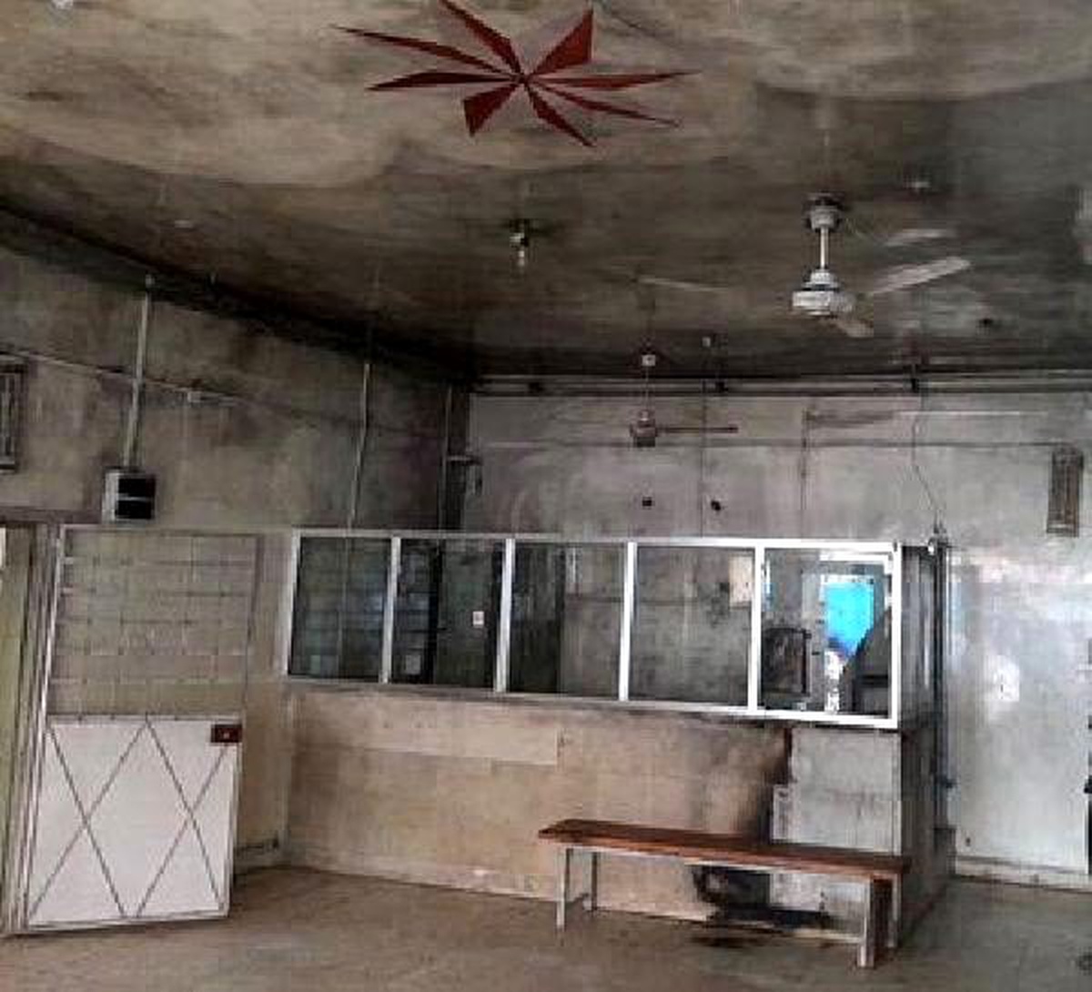 Teröristler, Tel Abyad Hastanesi\'nde cihazları yakmış