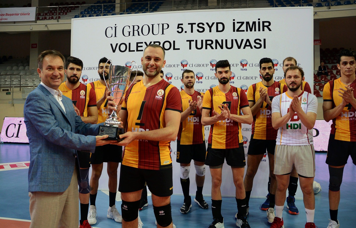 TSYD Voleybol Turnuvası\'nda birinci belli oldu