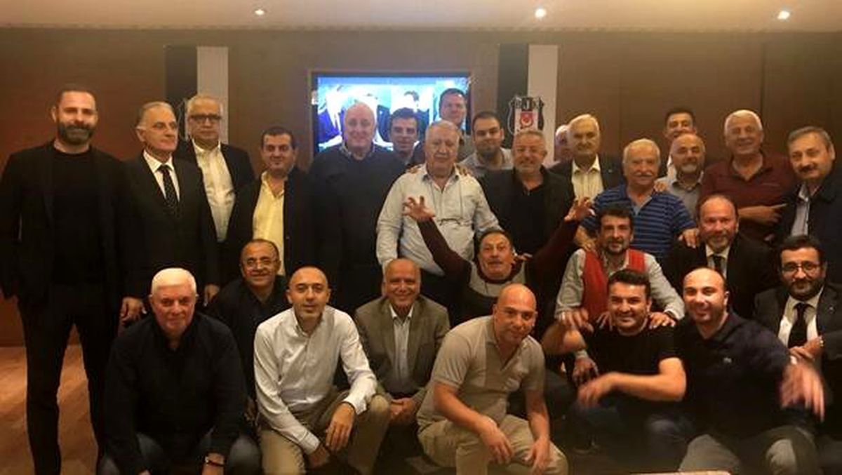 Üsküdarlı Beşiktaşlılar Serdal Adalı\'ya destek gecesi düzenledi