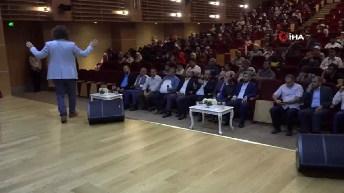 Yedi Başak\'tan \'Dijital Çağda Sosyal Medya ve Aile\' konferansı