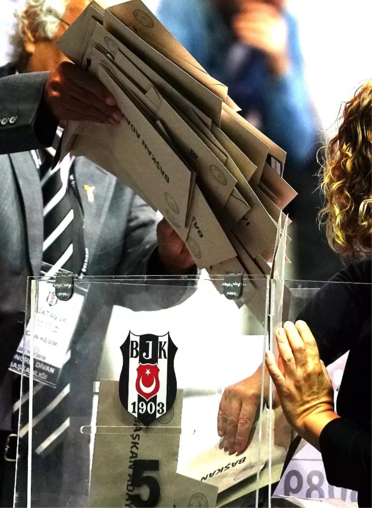 Ahmet Nur Çebi farkı açtı