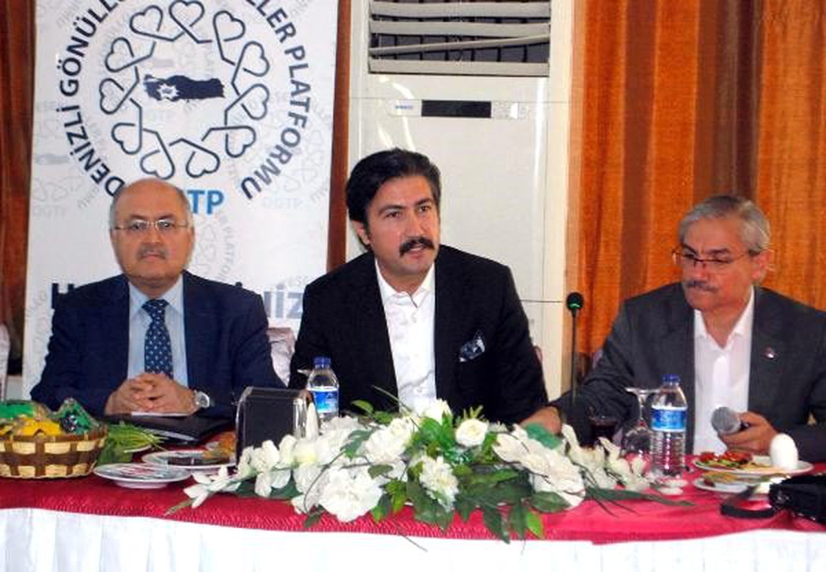 AK Parti\'li Özkan: Hem cephede hem masada netice sağladık