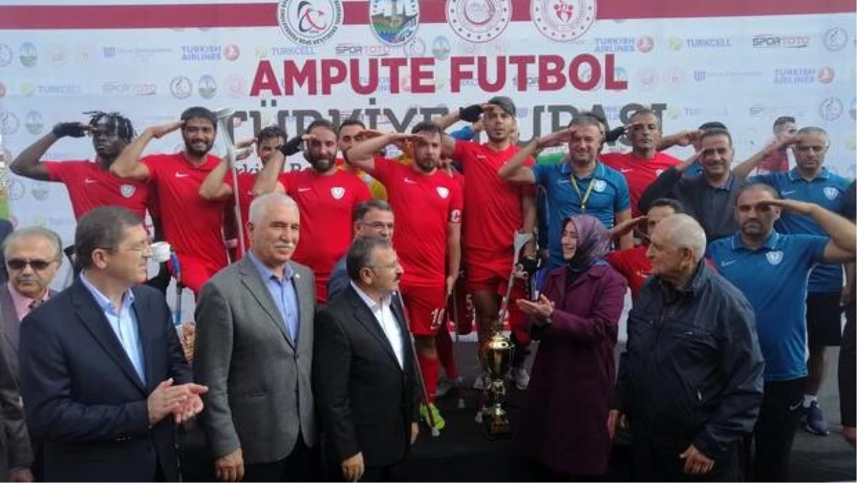 Ampute futbolda Türkiye Kupası, Şahinbey Belediyesi\'nin!