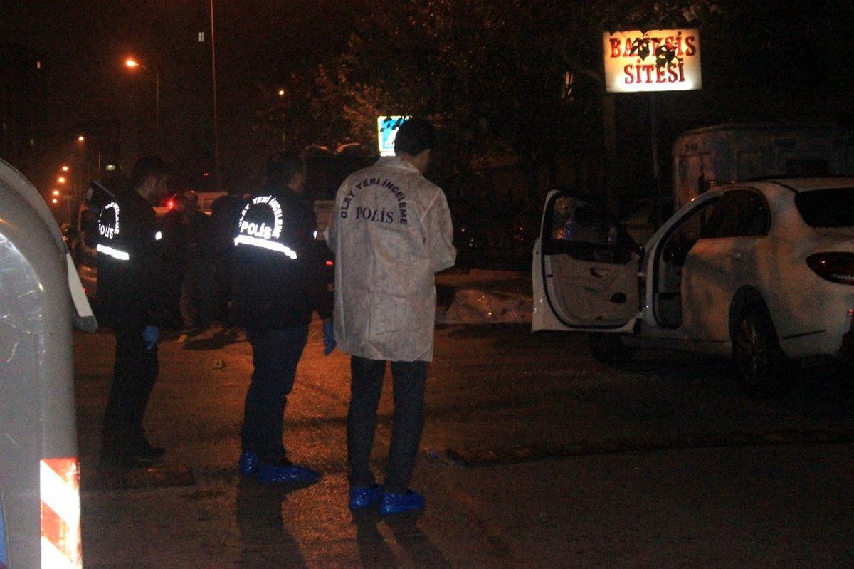 Beylikdüzü\'nde eski koca dehşeti: 3 ölü