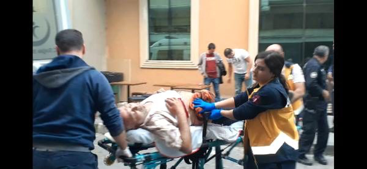 Birlikte çay içtiği arkadaşı tarafından bıçaklandı
