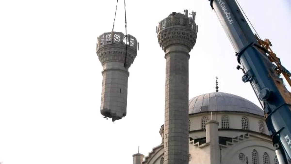 Depremde minaresi yıkılan camiyi yaptıran hayırseverin kızı: Babamın adı yok olmasın