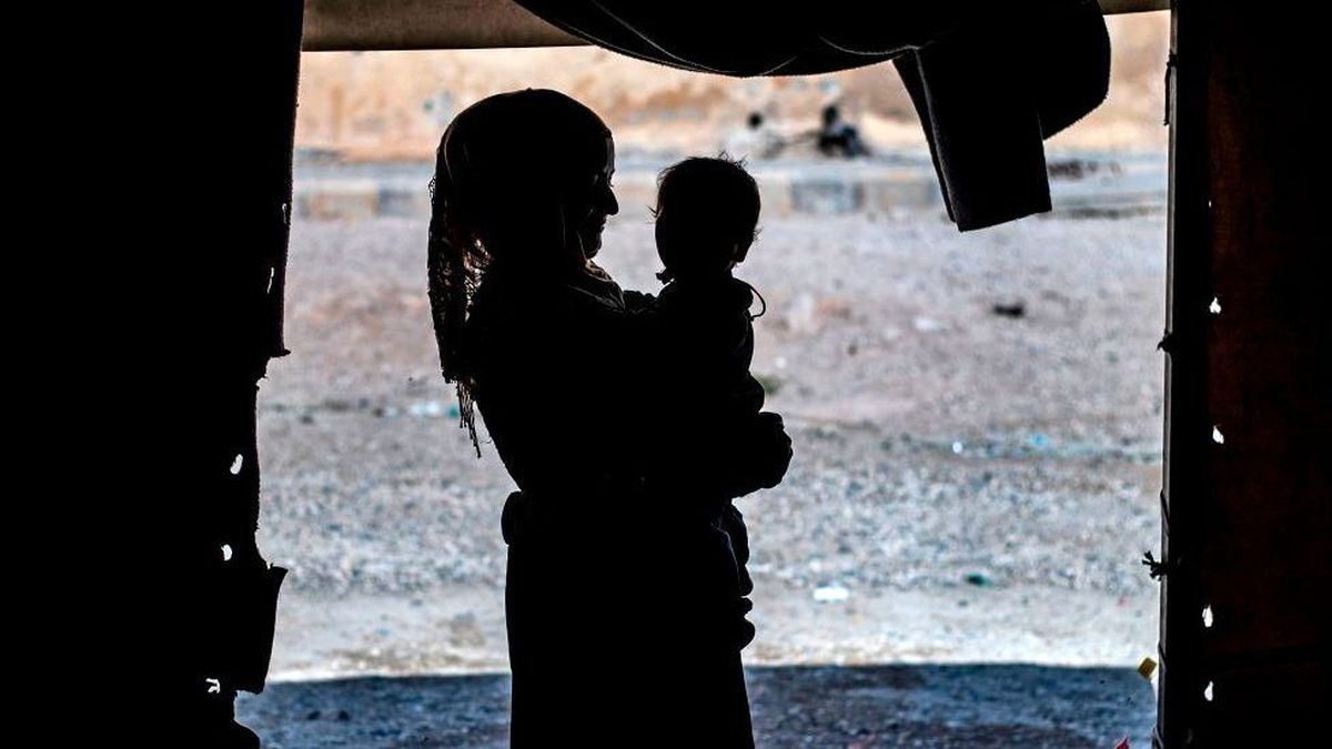 Guardian: İngiltere IŞİD\'lilerin çocuklarının ülkeye geri getirilmesi için ilk adımları attı