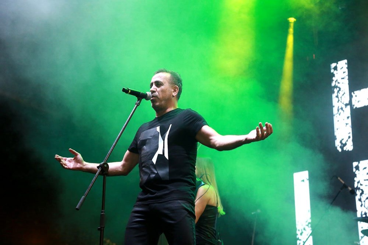 Haluk Levent\'ten İzmir\'de muhteşem konser