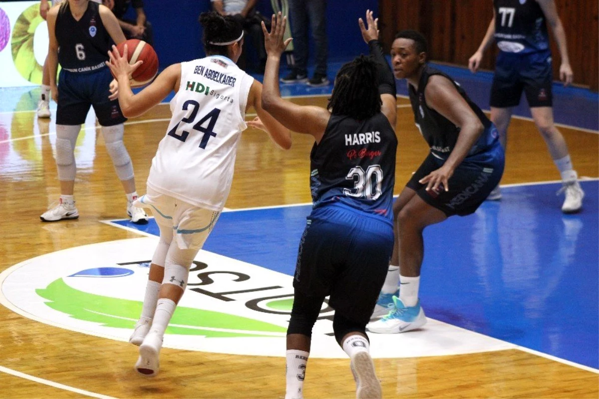 Kadınlar Basketbol Süper Ligi: Hatay BŞ.BLD: 97 - Canik Belediyespor: 58
