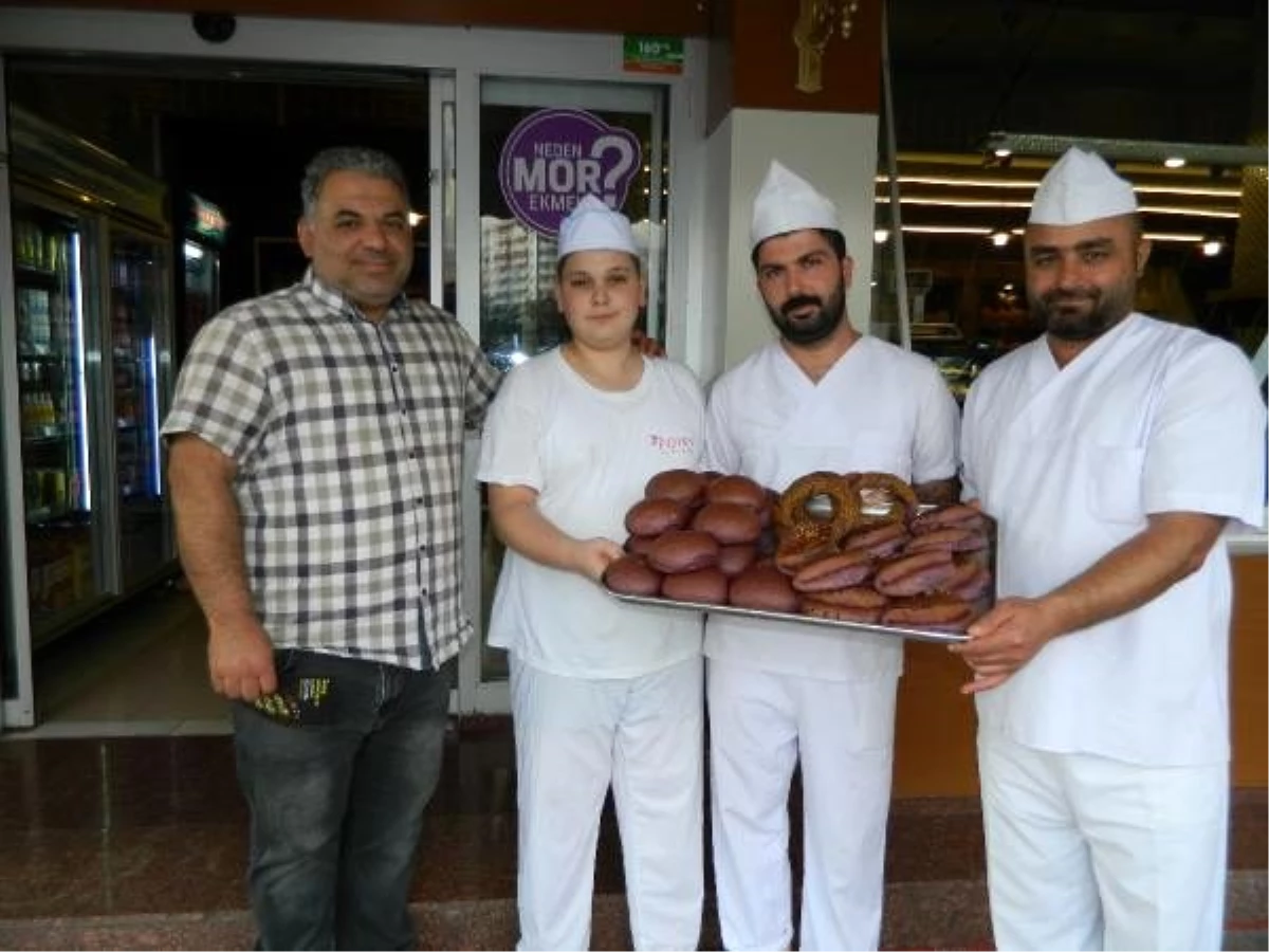 \'Mor ekmek\' ilk kez Malatya\'da üretilmeye başlandı