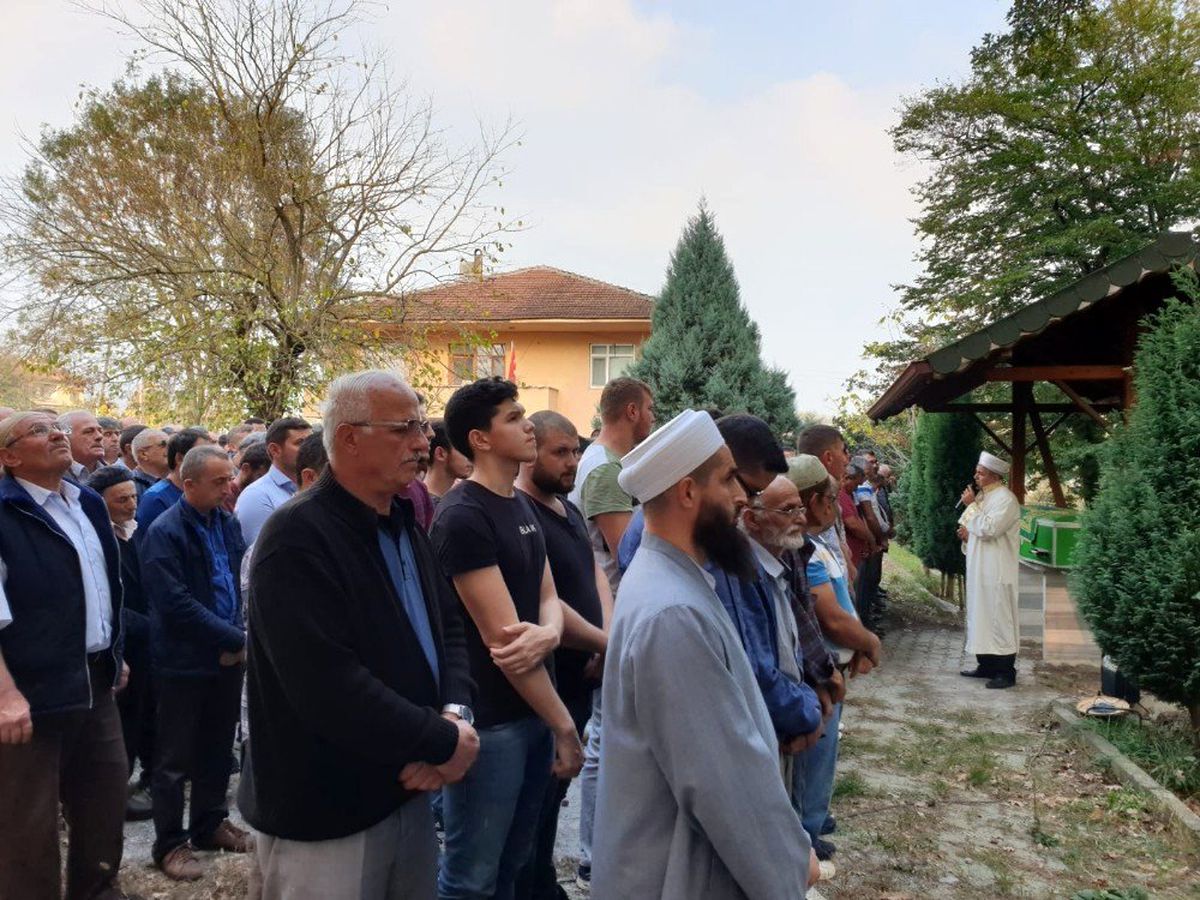 Nehirde boğularak ölen şahıs son yolculuğuna uğurlandı