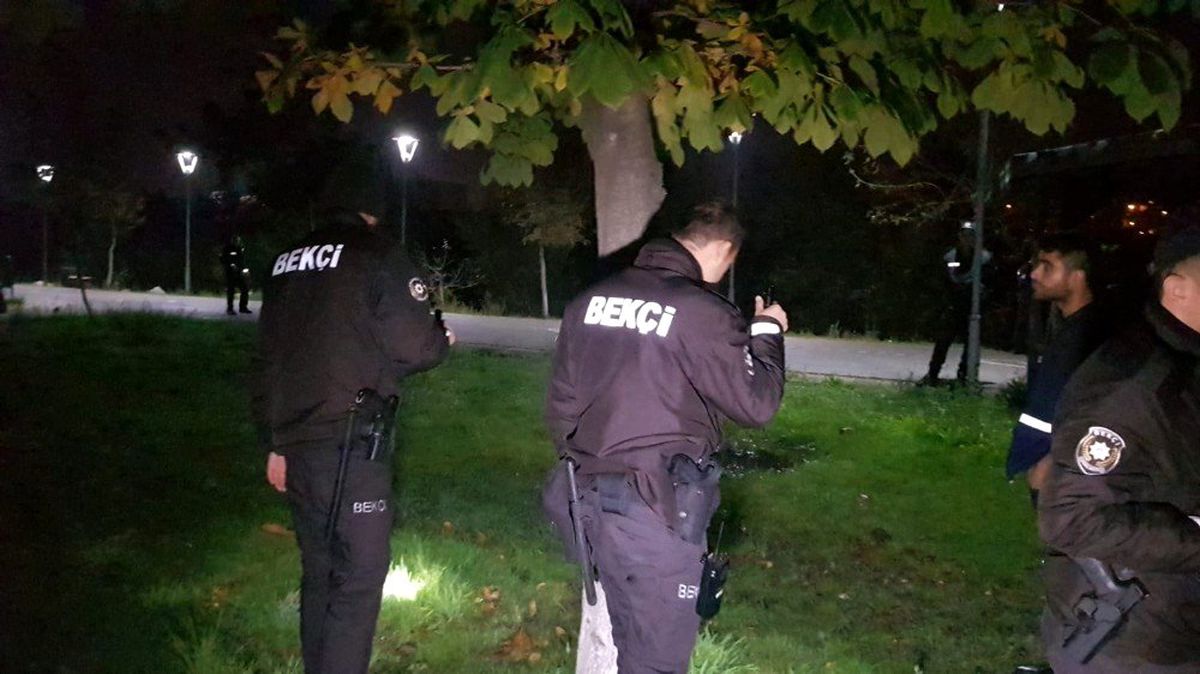 Şehir merkezinde saatlerce ayı aradılar