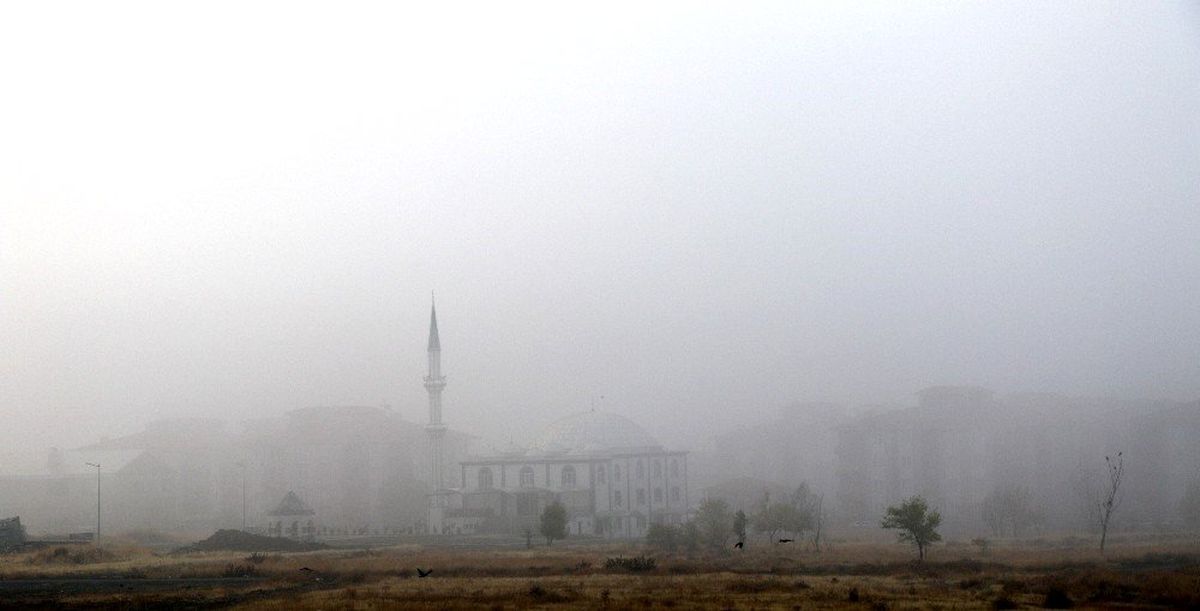 Erzincan\'ı sis sardı