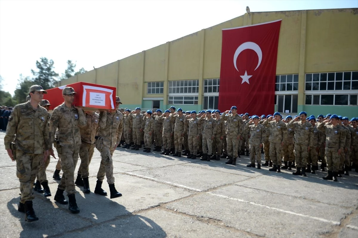Mardin\'de şehit asker için tören