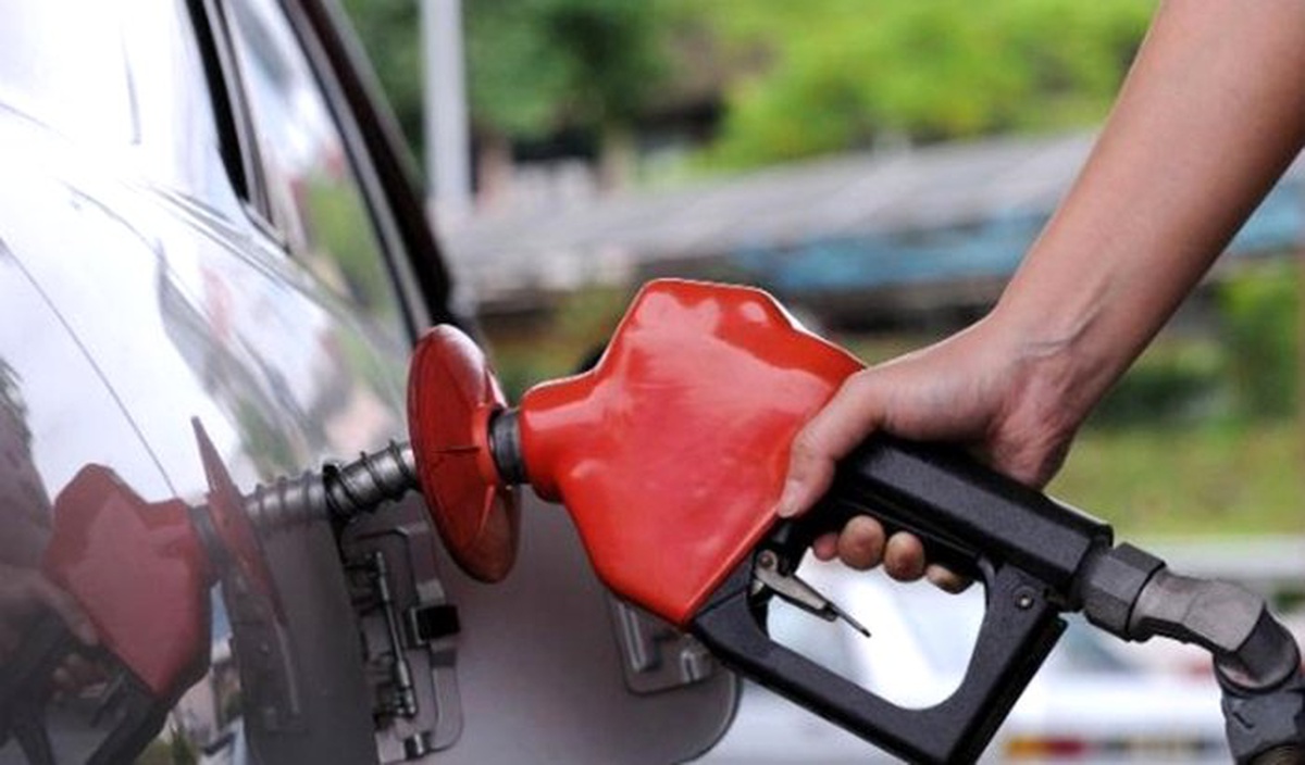 Motorinin litre fiyatına 9 kuruş zam yapıldı