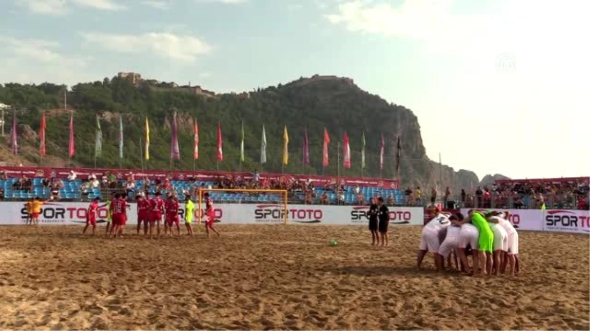 Plaj futbolu: Dünya Şampiyon Kulüpler Kupası