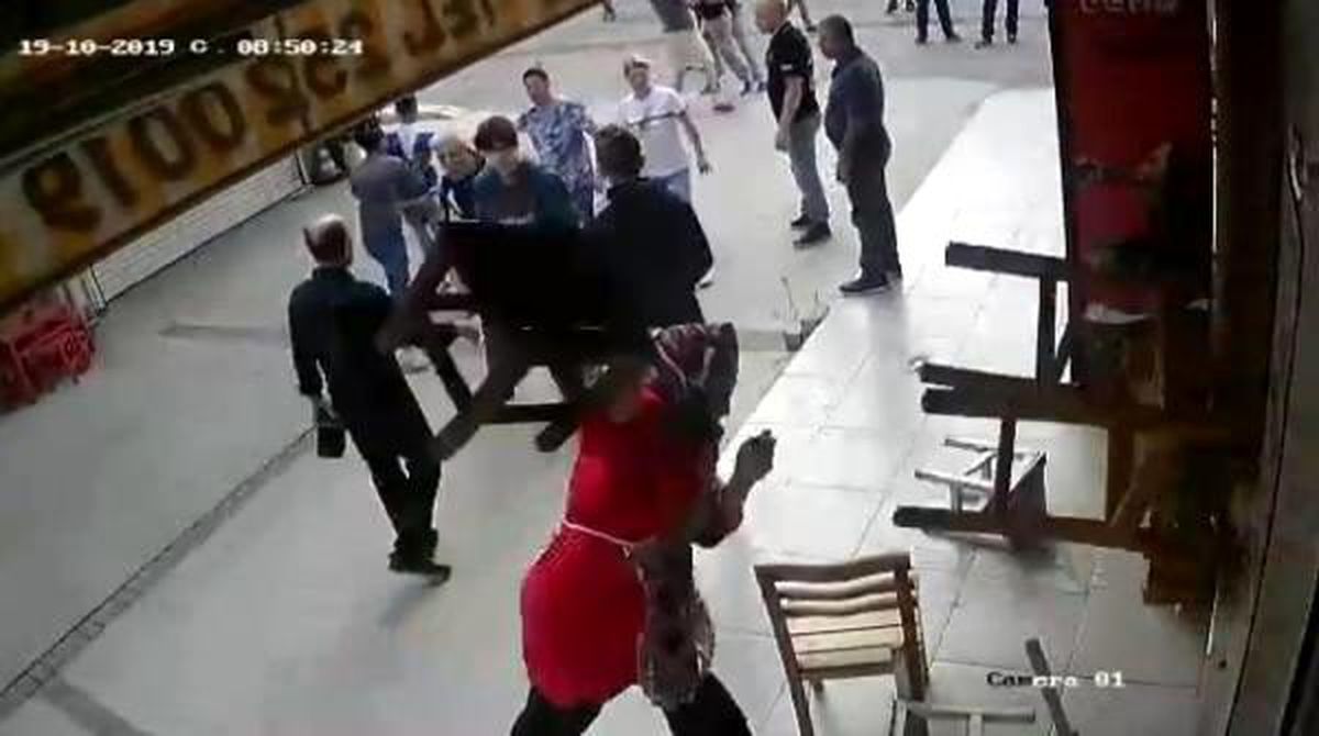 Rakip işletmeye, biber gazlı, taşlı, sopalı saldırı