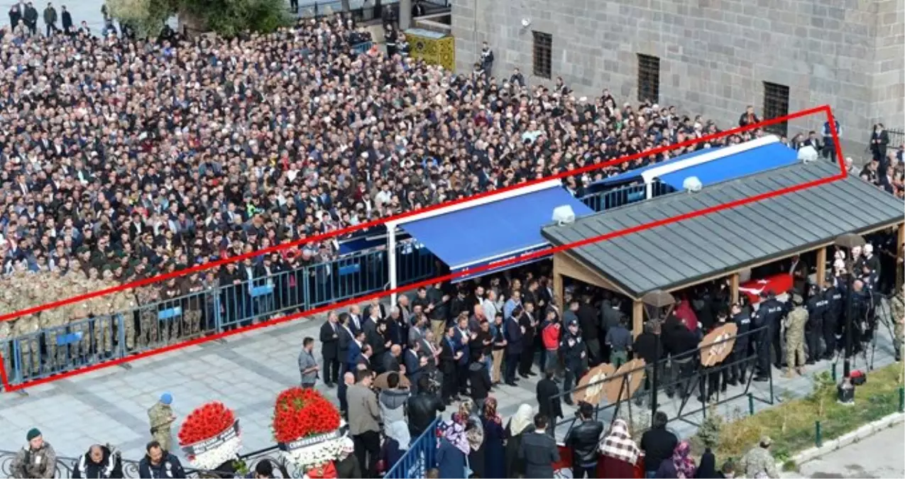 Şehit cenazesinde uygulanan protokol dikkat çekti