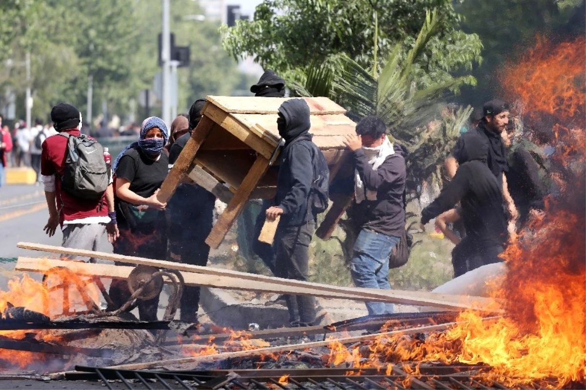 Şili\'deki protestolarda bilanço artıyor